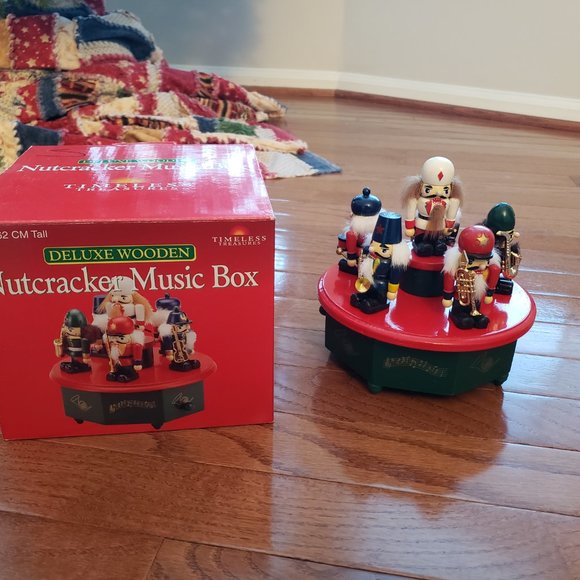 Nutcracker music box - Picture 3 of 3